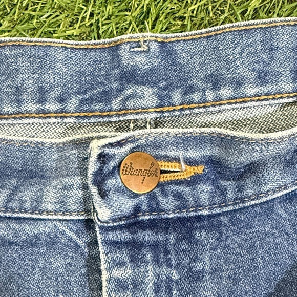 Wrangler Men's Blue Straight Leg Jeans - Picture 2 of 6